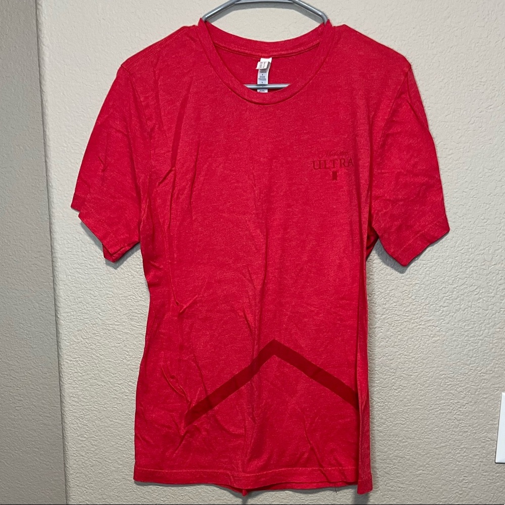 Michelob-Ultra Graphic T